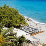 Vacaciones en la Costa del Sol: 7 noches en un aparthotel con piscina y solárium por 87€